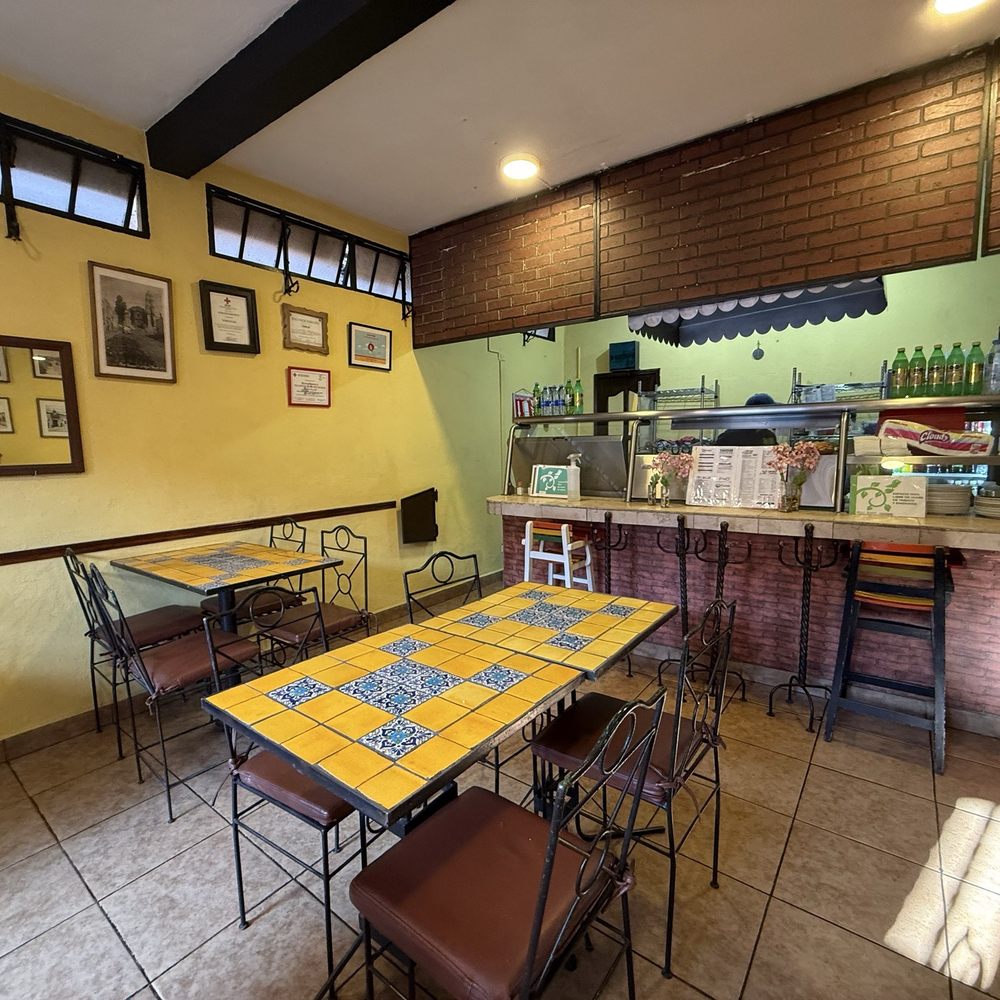 Tortitlan - Photo 3: Interior - Fast Food Near Me - San Miguel de Allende, GUA