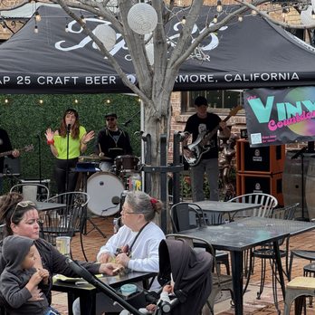 Tap 25 Craft Beer - Live Music on the Patio - Beer Bar Near Me - Livermore, California Tap 25 Craft Beer - Live Music on the Patio - Beer Bar Near Me - Livermore, California