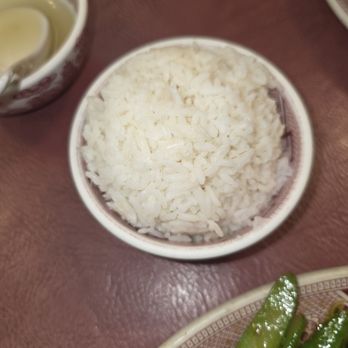Hop Lee Restaurant - Bowl of piping hot rice to soak up all the delicious sauces - Chinese Near Me - New York, New York Hop Lee Restaurant - Bowl of piping hot rice to soak up all the delicious sauces - Chinese Near Me - New York, New York