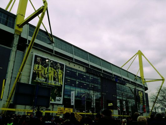 Signal Iduna Park by null