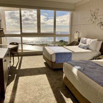 Prince Waikiki - Awesome staycation! - Hotels Near Me - Honolulu, Hawaii