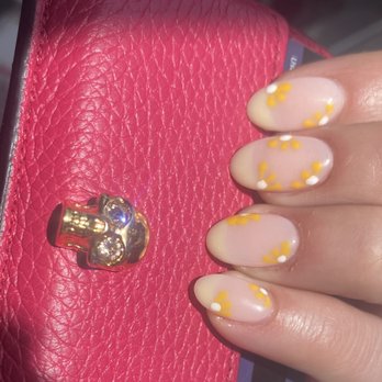 Naild It Southie - Nail Salons Near Me - Boston, Massachusetts