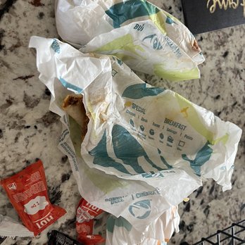 Taco Bell - Poor wrapping. Burrito falling out. - Tacos Near Me - Liberty Hill, Texas Taco Bell - Poor wrapping. Burrito falling out. - Tacos Near Me - Liberty Hill, Texas