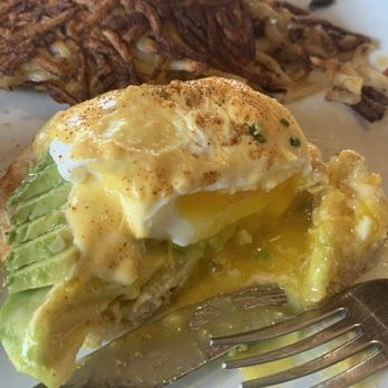 Swami's Café Oceanside - Perfectly poached egg! - Breakfast & Brunch Near Me - Oceanside, California