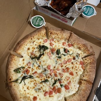 Papa Johns Pizza - Spinach tomato pizza - Pizza Near Me - Lake Mary, Florida Papa Johns Pizza - Spinach tomato pizza - Pizza Near Me - Lake Mary, Florida