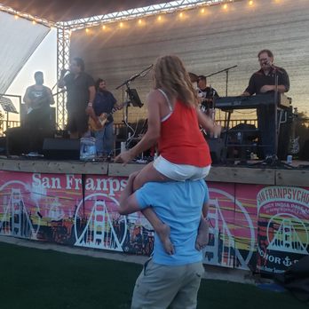 Windmill Cove Bar & Grill - Boating Near Me - Stockton, California