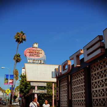 HOLLYWOOD CENTER MOTEL - Updated September 2025 - 12 Photos