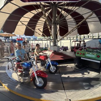 Fantasy Island Amusement Park - Hampton cars - Amusement Parks Near Me - Beach Haven, New Jersey