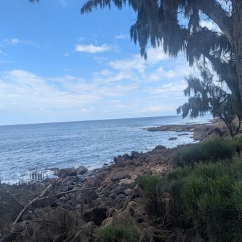 Three Tables Beach - Facing east from the parking lot. - Beaches Near Me - Haleiwa, Hawaii