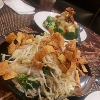 Chef K - Chicken Chop Suey and Honey Walnut Shrimp - Chinese Near Me - Temecula, California