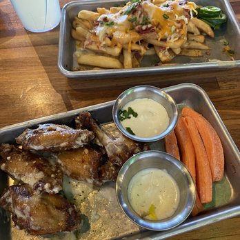 Topgolf - Wings and "cheese fries" both un-eatable but I sure as hell got charged for below sub par. - Golf Near Me - Scottsdale, Arizona Topgolf - Wings and "cheese fries" both un-eatable but I sure as hell got charged for below sub par. - Golf Near Me - Scottsdale, Arizona