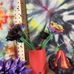 Flea Land - These beautiful 3D printed roses were in the same booth as the batcatman mask