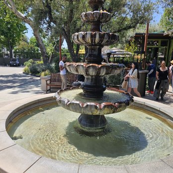 The Front Yard - Breakfast & Brunch Near Me - North Hollywood, California