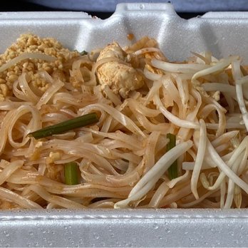 Thai Treasure - Pad Thai Chicken, really good and huge portions! - Thai Near Me - Arlington, Virginia