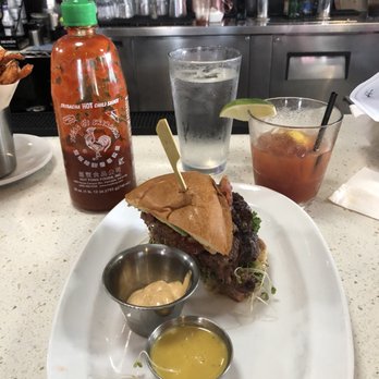 The Counter - Burgers Near Me - Honolulu, Hawaii