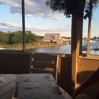 Harbor Crab - Upstairs on the boat - American Near Me - Patchogue, New York
