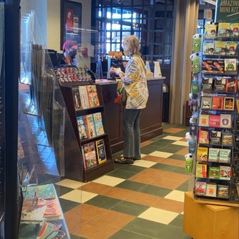 Barnes & Noble - Karen complaining to another sales person while the girl she was complaining about could hear everything. - Newspapers & Magazines Near Me - Long Beach, California