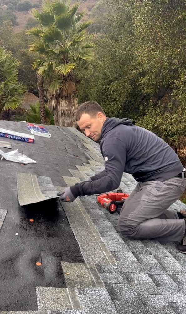 Slide of Sky Roof Expert