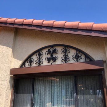 MANDA Gates and Fences - Fences & Gates Near Me - Tarzana, California