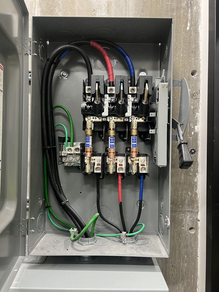 Slide of HaloCom Electric