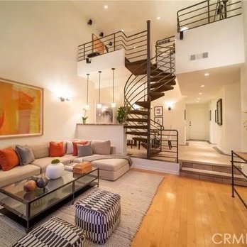 Meridith Baer Home - 1st floor - Home Staging Near Me Meridith Baer Home - 1st floor - Home Staging Near Me