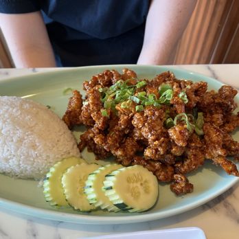 Hug Thai Express - Kala's Crispy Chicken - Thai Near Me - La Mesa, California