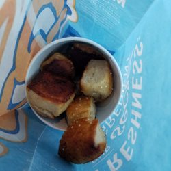 Auntie Anne's - Cup of bites (salted)