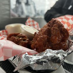 Sully's Bistro & Bar - Sully's Wings