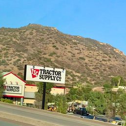 Exterior photo of Tractor Supply - El Cajon, California Exterior photo of Tractor Supply - El Cajon, California