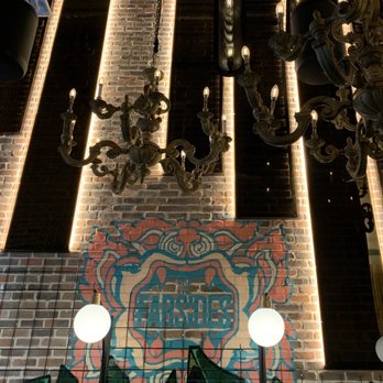 The Farsides - Thai Near Me - Montreal, Quebec