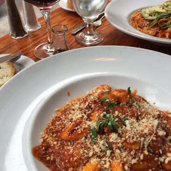 Il Violino - Gnocchi - Italian Near Me - New York, New York Il Violino - Gnocchi - Italian Near Me - New York, New York