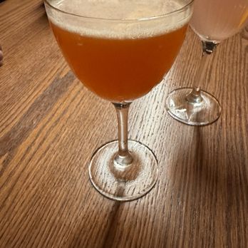 Murray's Tavern - Paper plane - American Near Me - Austin, Texas