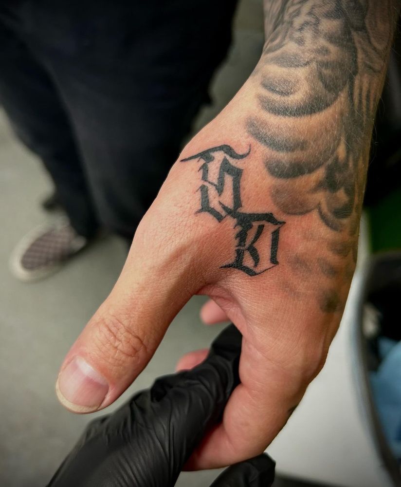 Authentic Tattoo Company Logo