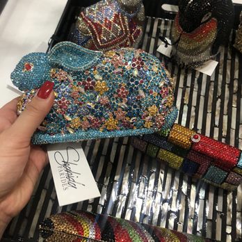 Shahida Parides - Women's Clothing Near Me - Tucson, Arizona