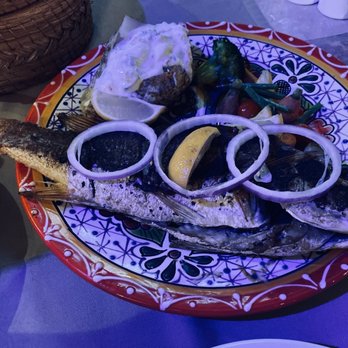 Solomon's Landing - Whole snapper - Seafood Near Me - Cabo San Lucas, BCS Solomon's Landing - Whole snapper - Seafood Near Me - Cabo San Lucas, BCS