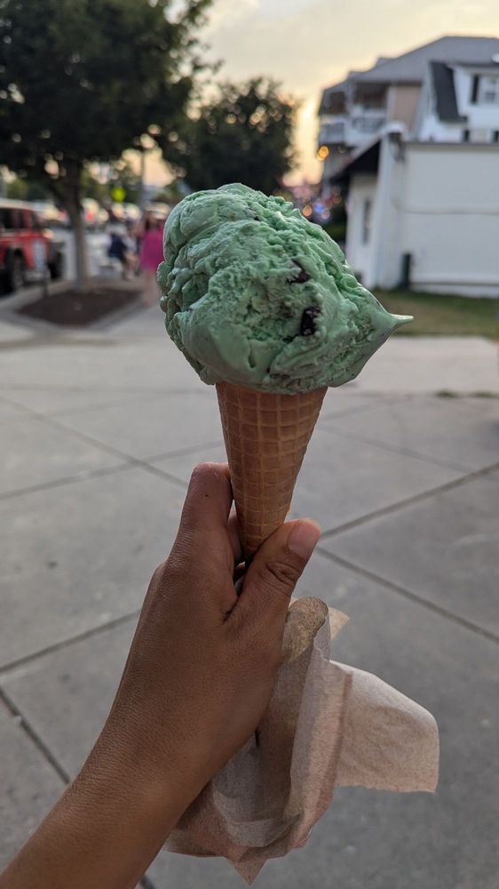 UNCLE DAVID’S ICE CREAM Updated September 2024 237 Rehoboth Ave, Rehoboth Beach, Delaware