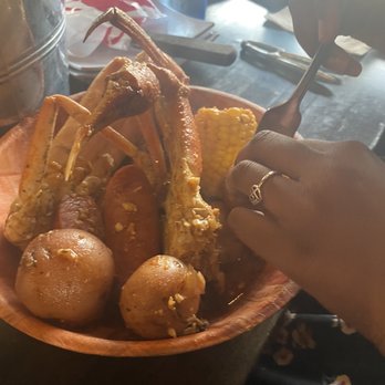Chason's - Snow crab, sausage, potatoes and corn, All in Mix Mild - Seafood Near Me - Elk Grove, California