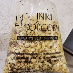 L1 Iniki Popcorn - Large Iniki (butter, furikake, sour cream and onion) + scoop of mochi crunch ($)