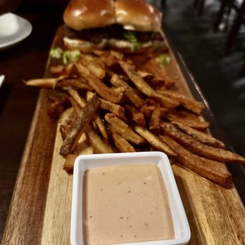 Craft & Vine - Angus burger sliders and fries - Tapas Bars Near Me - Augusta, Georgia Craft & Vine - Angus burger sliders and fries - Tapas Bars Near Me - Augusta, Georgia