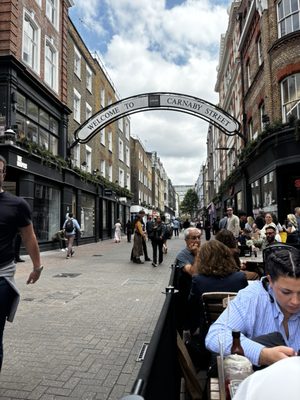 Shakespeares Head by null