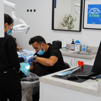 Bliss Dental St. Charles - General Dentistry Near Me - St. Charles, Illinois Bliss Dental St. Charles - General Dentistry Near Me - St. Charles, Illinois