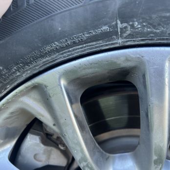 Johnny Tire Usa - Damaged rim - Tires Near Me - Eagle Lake, Texas Johnny Tire Usa - Damaged rim - Tires Near Me - Eagle Lake, Texas