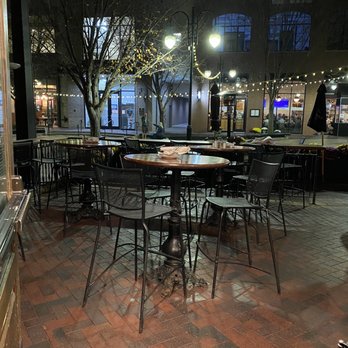 McNally's Irish Pub - tables and chairs outside - Irish Near Me - St. Charles, Illinois