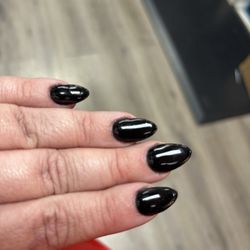 Allure Nails & Spa - Lumpy and sloppy
