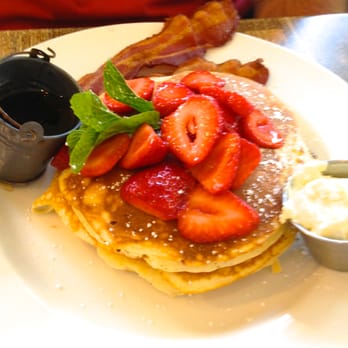 Cody's La Jolla - Cody's Strawberry blueberry oancakes - photo by Elissa T - Breakfast & Brunch Near Me - La Jolla, California Cody's La Jolla - Cody's Strawberry blueberry oancakes - photo by Elissa T - Breakfast & Brunch Near Me - La Jolla, California