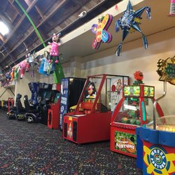 Jump N Around - Video Games and Piñata's