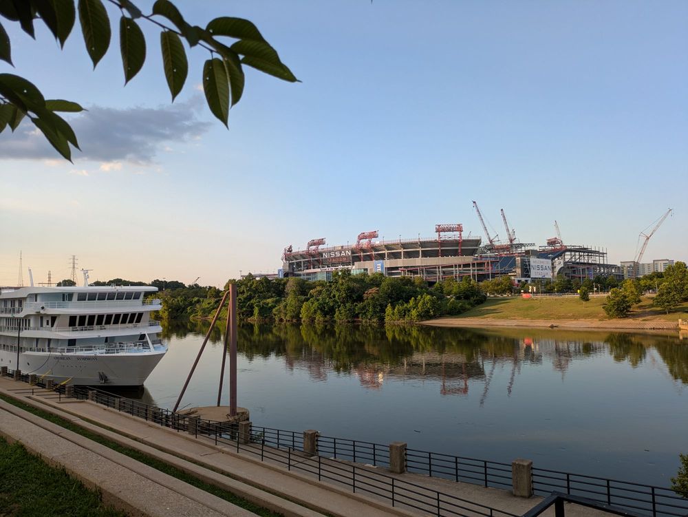Riverfront Park Logo