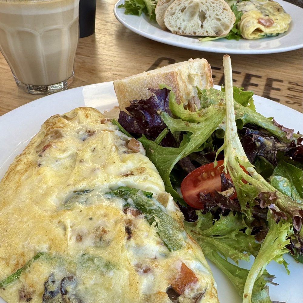 Le Coffee Shop - Breakfast & Brunch Near Me - Temecula, California Le Coffee Shop - Breakfast & Brunch Near Me - Temecula, California