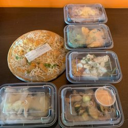 Clean Eatz Knoxville - Bearden - Weekly meal plan pick up.