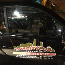 Tortora Panino Macelleria - La City Pub Car per le consegne a domicilio.